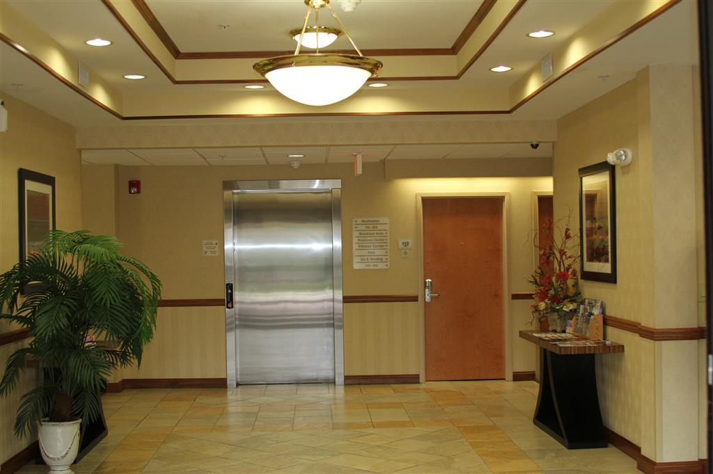 Best Western Smithfield Inn Dalaman gambar